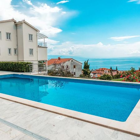 Villa Calista Ičići Exteriör bild